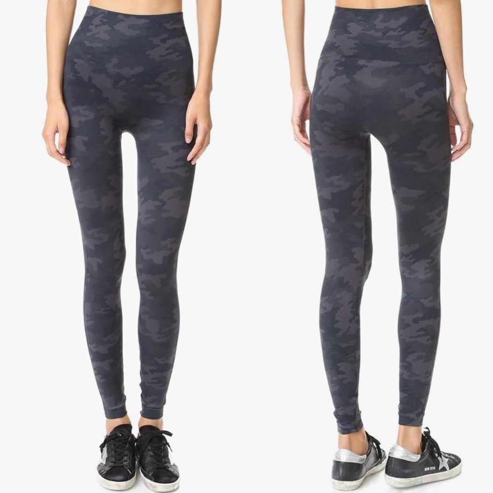 NWT Spanx Seamless Leggings for Women Tummy Control Black Camo Sz XS
